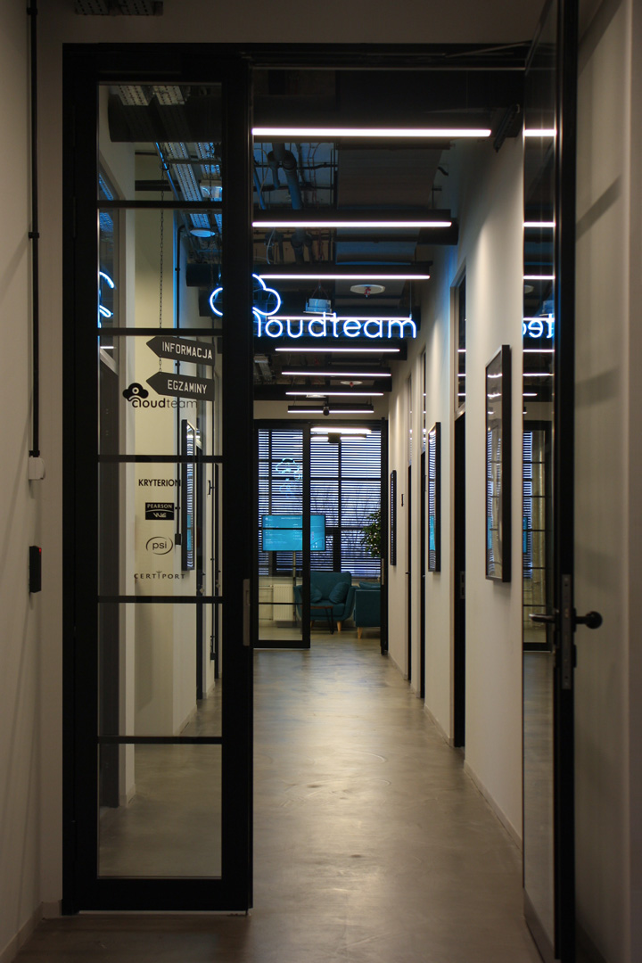 CloudTeam-projekt-rewitalizacji-budynku-postindustrialnego